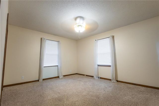 4514 Alpha Lane, St Joseph, MO 64506