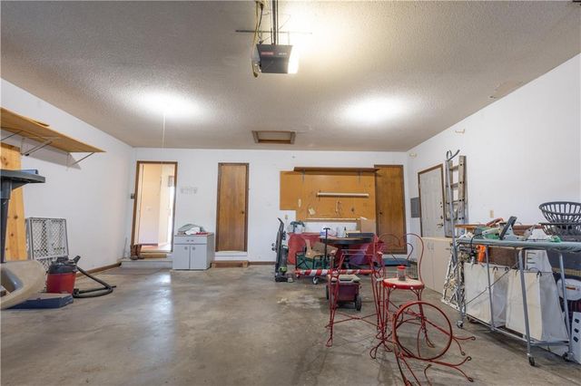 4514 Alpha Lane, St Joseph, MO 64506