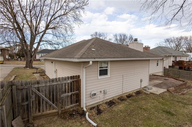 4514 Alpha Lane, St Joseph, MO 64506