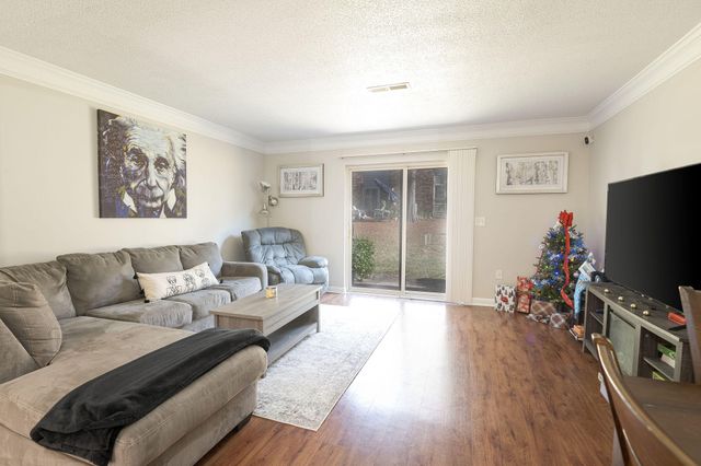 401 Andrea Lane, Hanahan, SC 29410