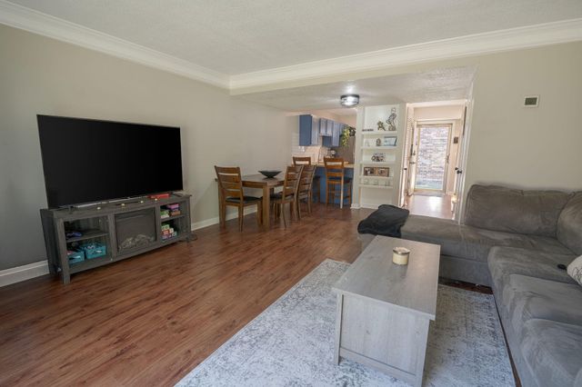 401 Andrea Lane, Hanahan, SC 29410