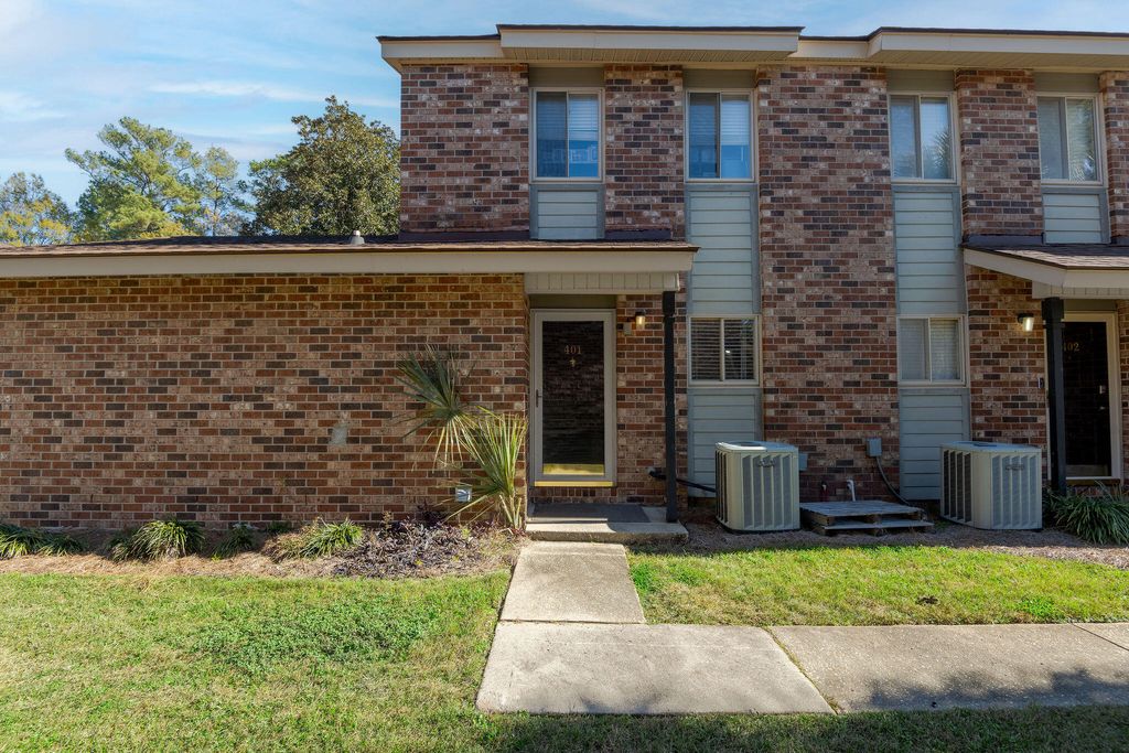 401 Andrea Lane, Hanahan, SC 29410