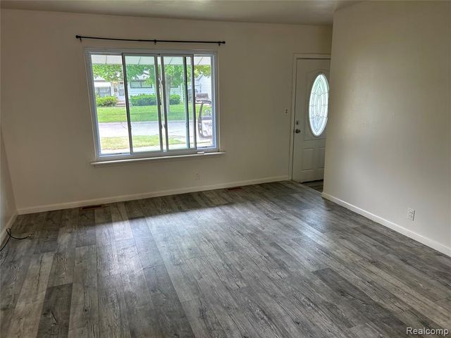 3734 Craig Drive, Flint, MI 48506