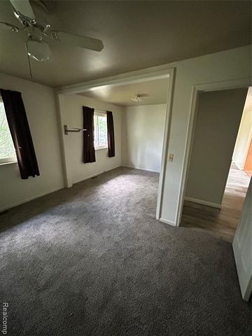 3734 Craig Drive, Flint, MI 48506