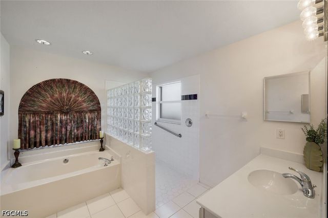2610 SW 46th TER, Cape Coral, FL 33914