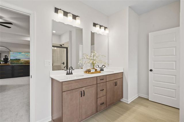 102 Thedford Drive, Hoschton, GA 30548