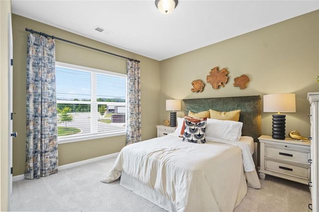 102 Thedford Drive, Hoschton, GA 30548