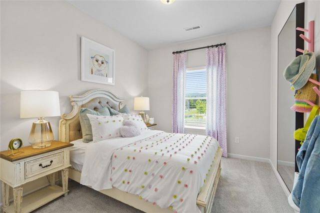 102 Thedford Drive, Hoschton, GA 30548