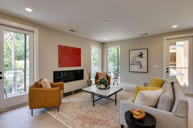 610 N Roxboro Street 21, Durham, NC 27701