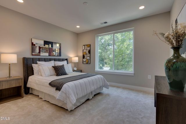 610 N Roxboro Street 21, Durham, NC 27701
