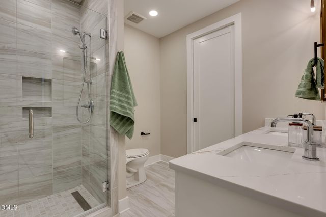 610 N Roxboro Street 21, Durham, NC 27701