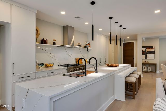 610 N Roxboro Street 21, Durham, NC 27701