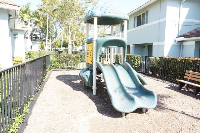 1946 Gardenia Court, Riviera Beach, FL 33404