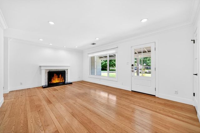 1140 Castec Dr, Sacramento, CA 95864