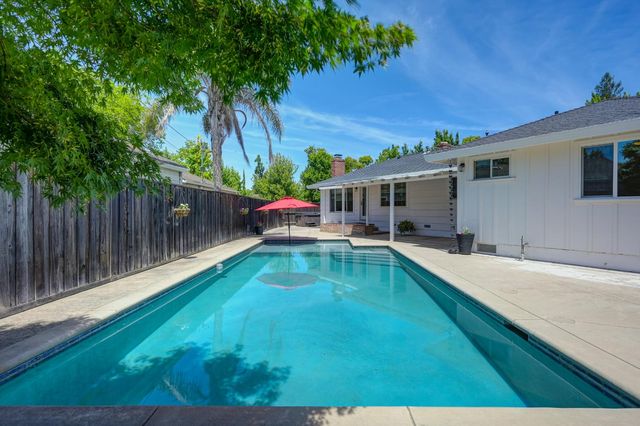 1140 Castec Dr, Sacramento, CA 95864
