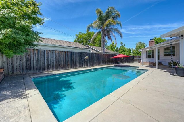 1140 Castec Dr, Sacramento, CA 95864