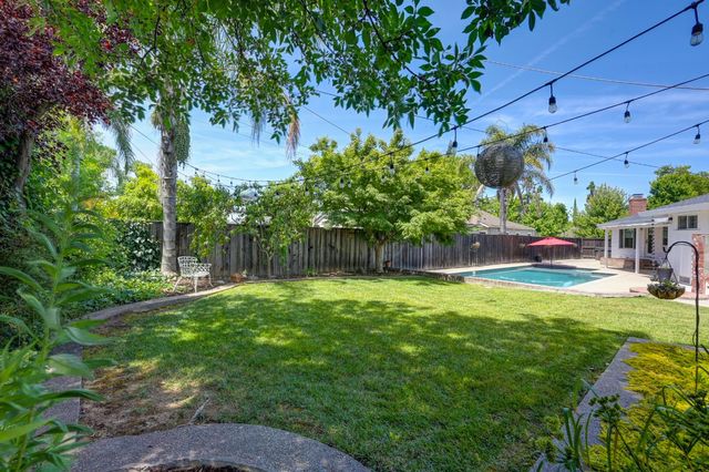 1140 Castec Dr, Sacramento, CA 95864