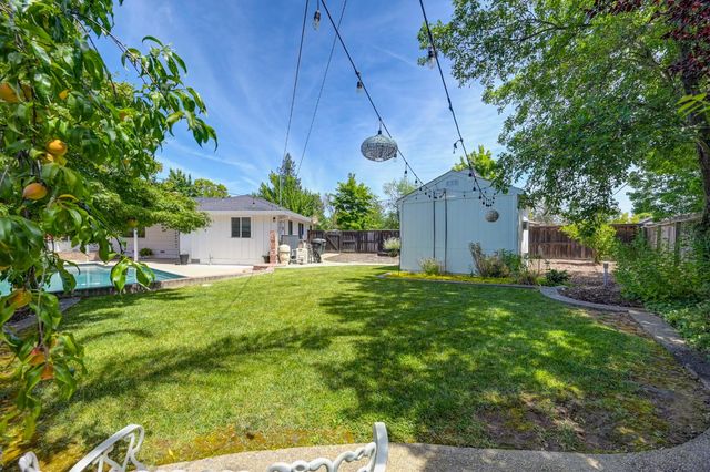 1140 Castec Dr, Sacramento, CA 95864