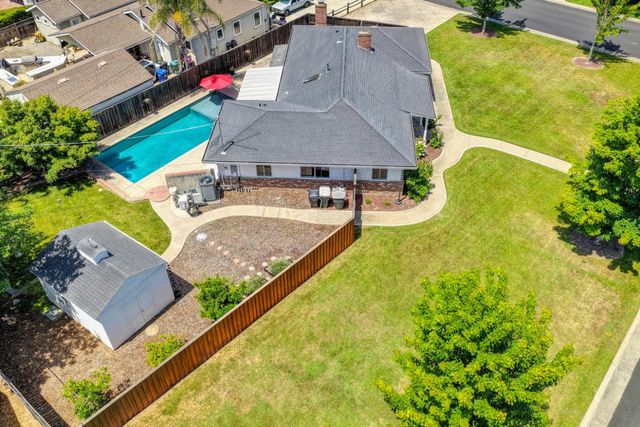 1140 Castec Dr, Sacramento, CA 95864