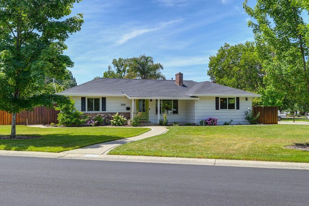 1140 Castec Dr, Sacramento, CA 95864