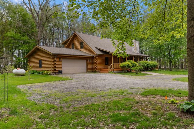 12215 Goffe Road, Jonesville, MI 49250