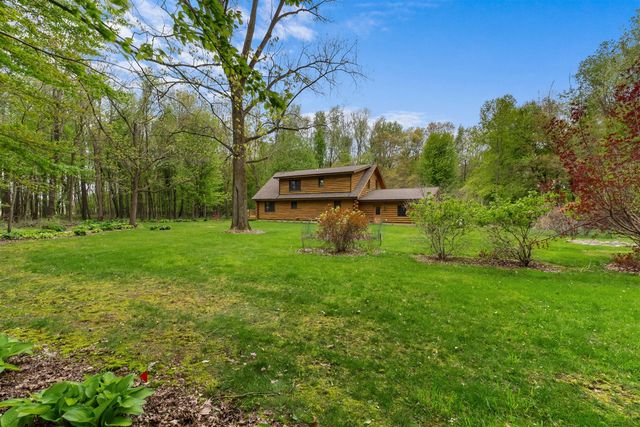 12215 Goffe Road, Jonesville, MI 49250