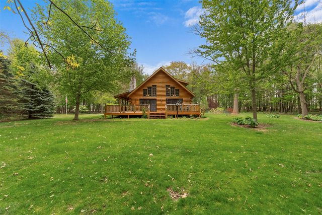 12215 Goffe Road, Jonesville, MI 49250