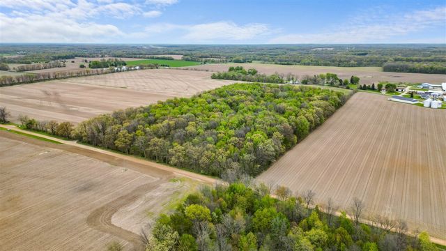 12215 Goffe Road, Jonesville, MI 49250