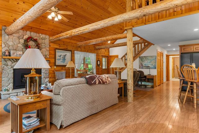 12215 Goffe Road, Jonesville, MI 49250