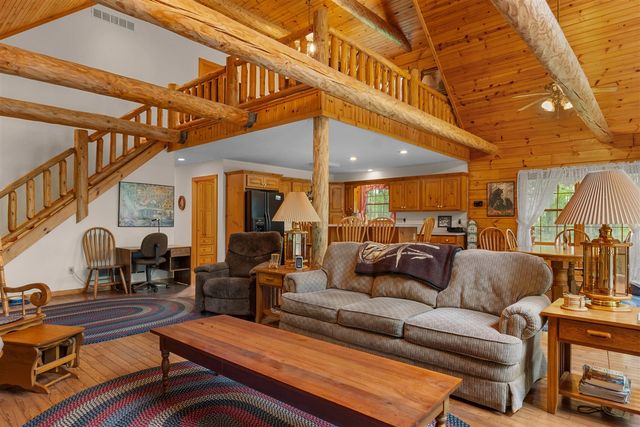 12215 Goffe Road, Jonesville, MI 49250