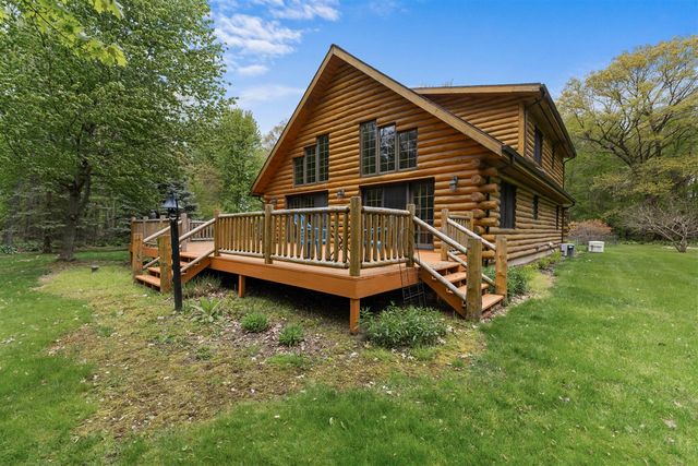 12215 Goffe Road, Jonesville, MI 49250