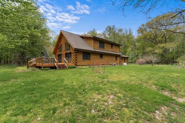 12215 Goffe Road, Jonesville, MI 49250