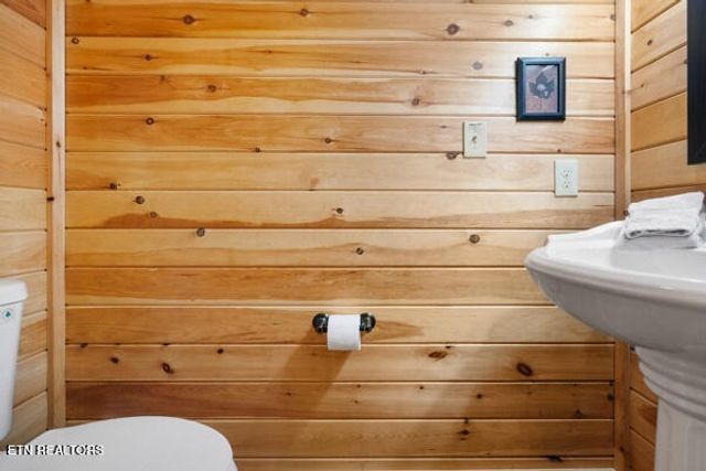 940 Buck Way, Sevierville, TN 37876