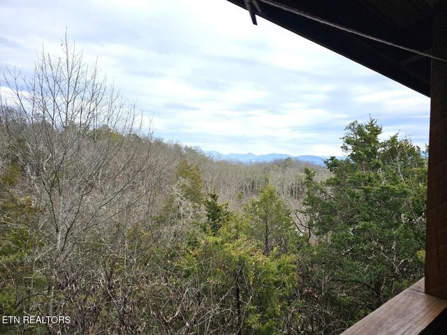 940 Buck Way, Sevierville, TN 37876