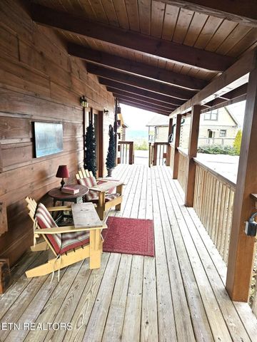 940 Buck Way, Sevierville, TN 37876