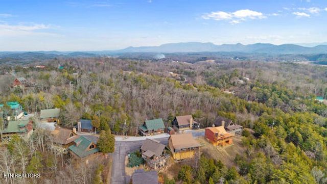 940 Buck Way, Sevierville, TN 37876