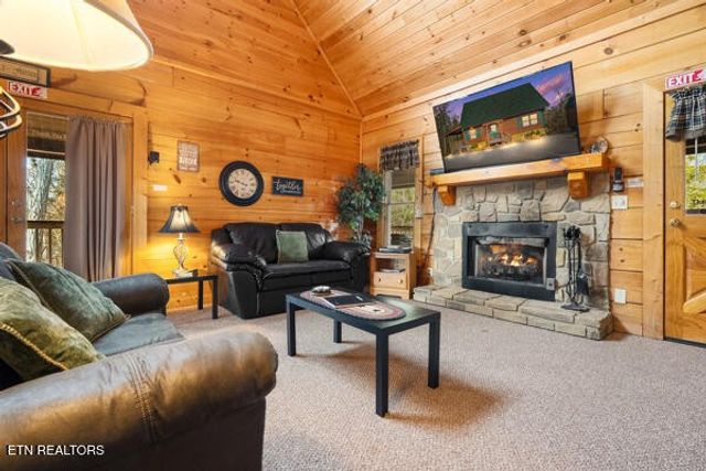 940 Buck Way, Sevierville, TN 37876