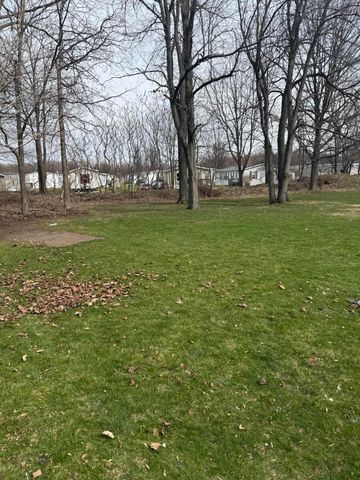 460 E Ellsworth Street, Bellevue Village, MI 49021