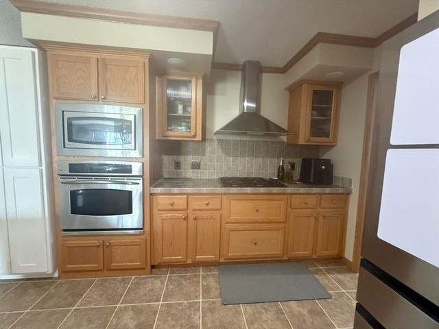 460 E Ellsworth Street, Bellevue Village, MI 49021