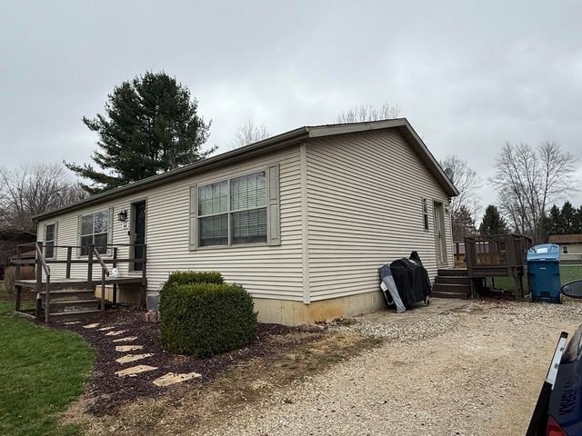 460 E Ellsworth Street, Bellevue Village, MI 49021