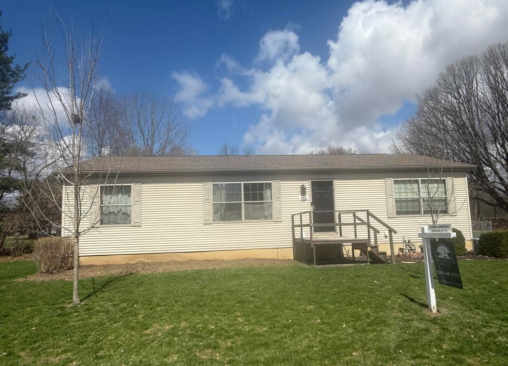 460 E Ellsworth Street, Bellevue Village, MI 49021