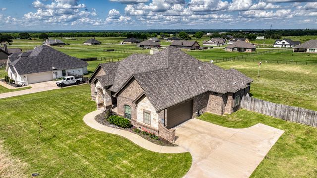 677 County Road 3341, Paradise, TX 76073