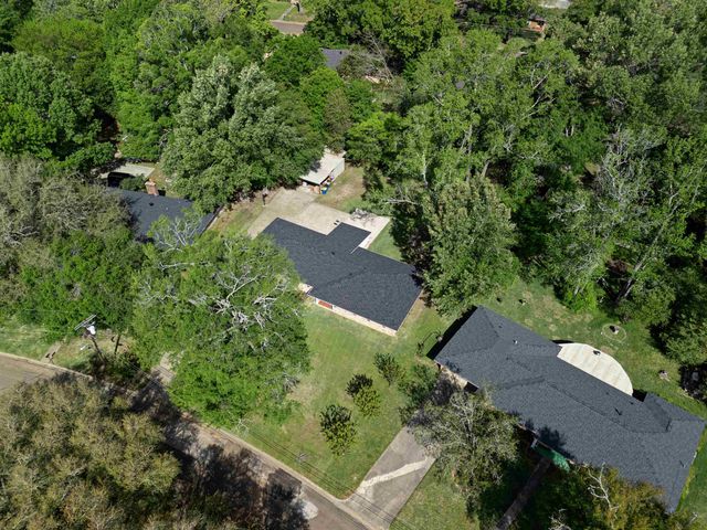 2407 Wychelm, Kilgore, TX 75662