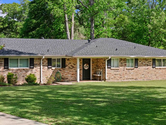 2407 Wychelm, Kilgore, TX 75662