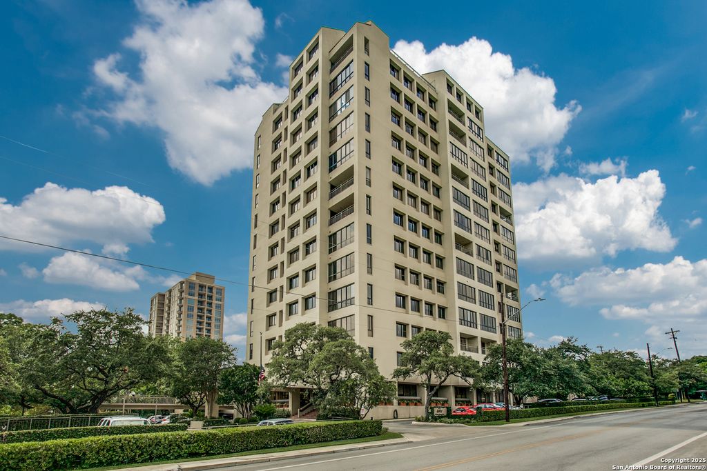 4001 N New Braunfels APT 202A, San Antonio, TX 78209