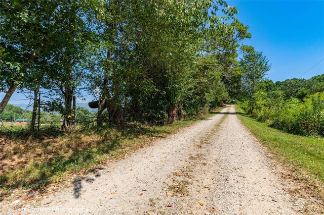 228 Chestnut Mountain Road, Canton, NC 28716