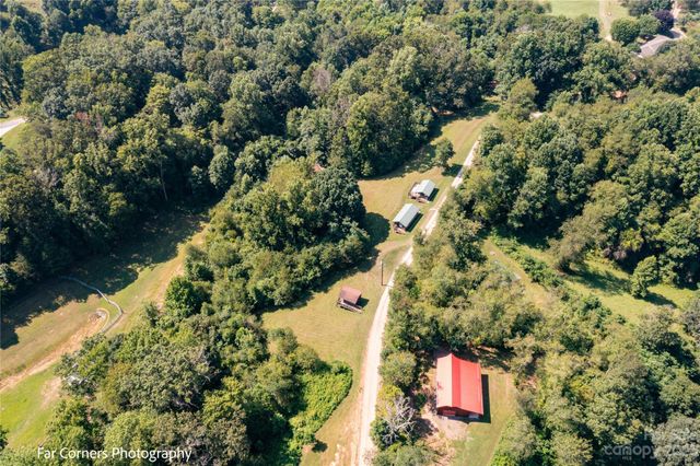 228 Chestnut Mountain Road, Canton, NC 28716