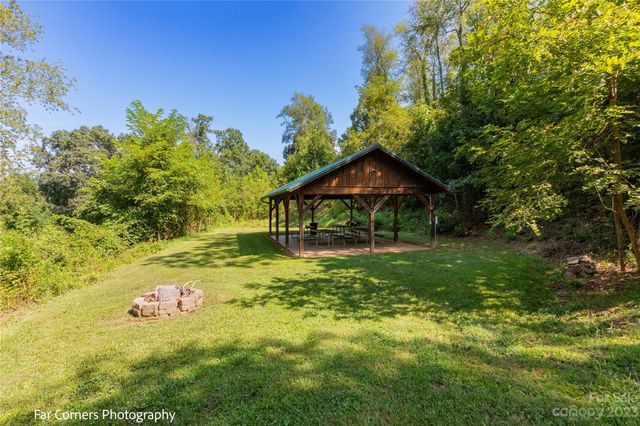 228 Chestnut Mountain Road, Canton, NC 28716