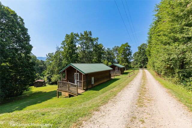 228 Chestnut Mountain Road, Canton, NC 28716