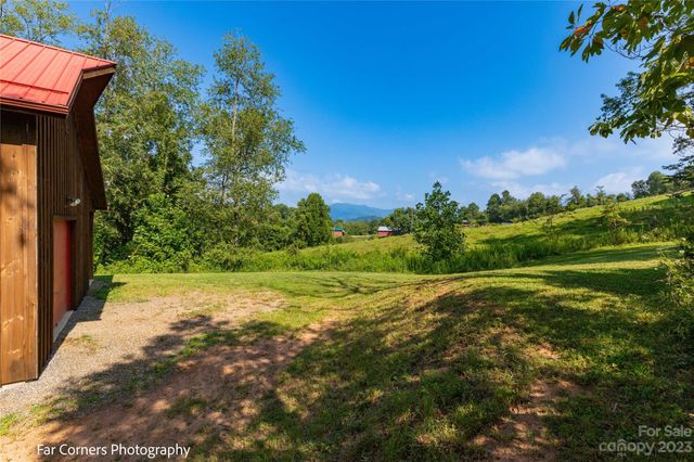 228 Chestnut Mountain Road, Canton, NC 28716